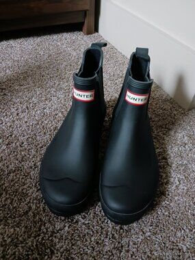 NWOT Women's Hunter Chelsea ankle boots 9